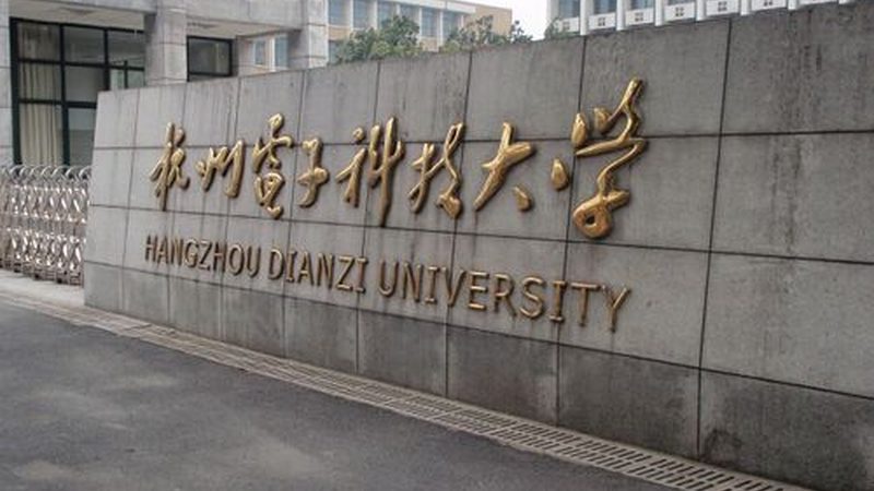 PCB电路板材质揭秘：影响价格的关键因素